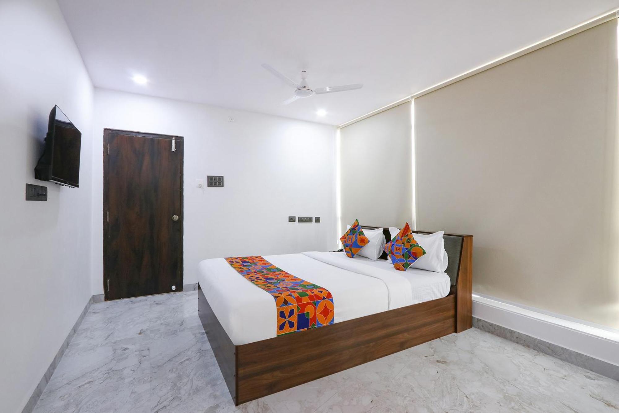 Fabhotel Rk Residency - Nr Sr Nagar Metro Station, Ameerpet Hyderabad Exterior photo