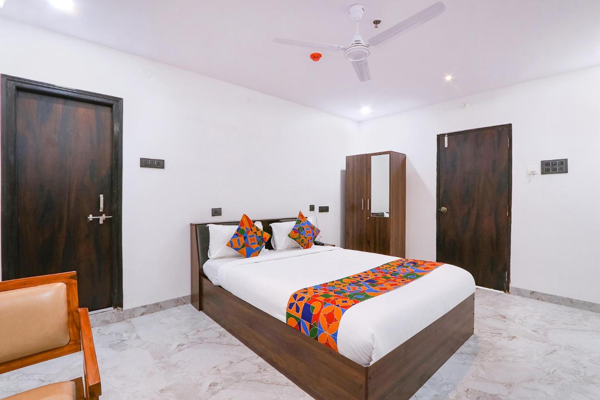 Fabhotel Rk Residency - Nr Sr Nagar Metro Station, Ameerpet Hyderabad Exterior photo