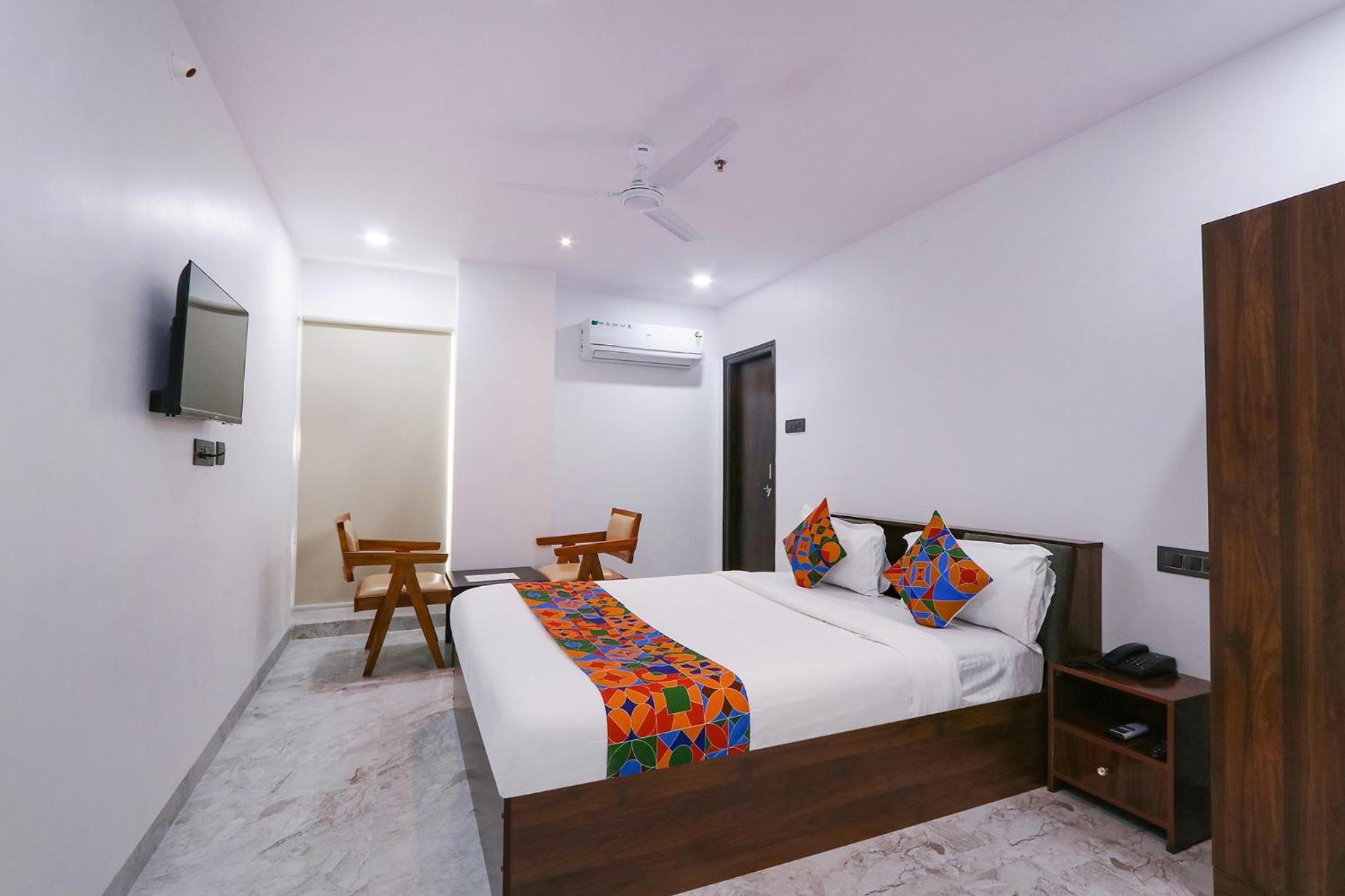 Fabhotel Rk Residency - Nr Sr Nagar Metro Station, Ameerpet Hyderabad Exterior photo