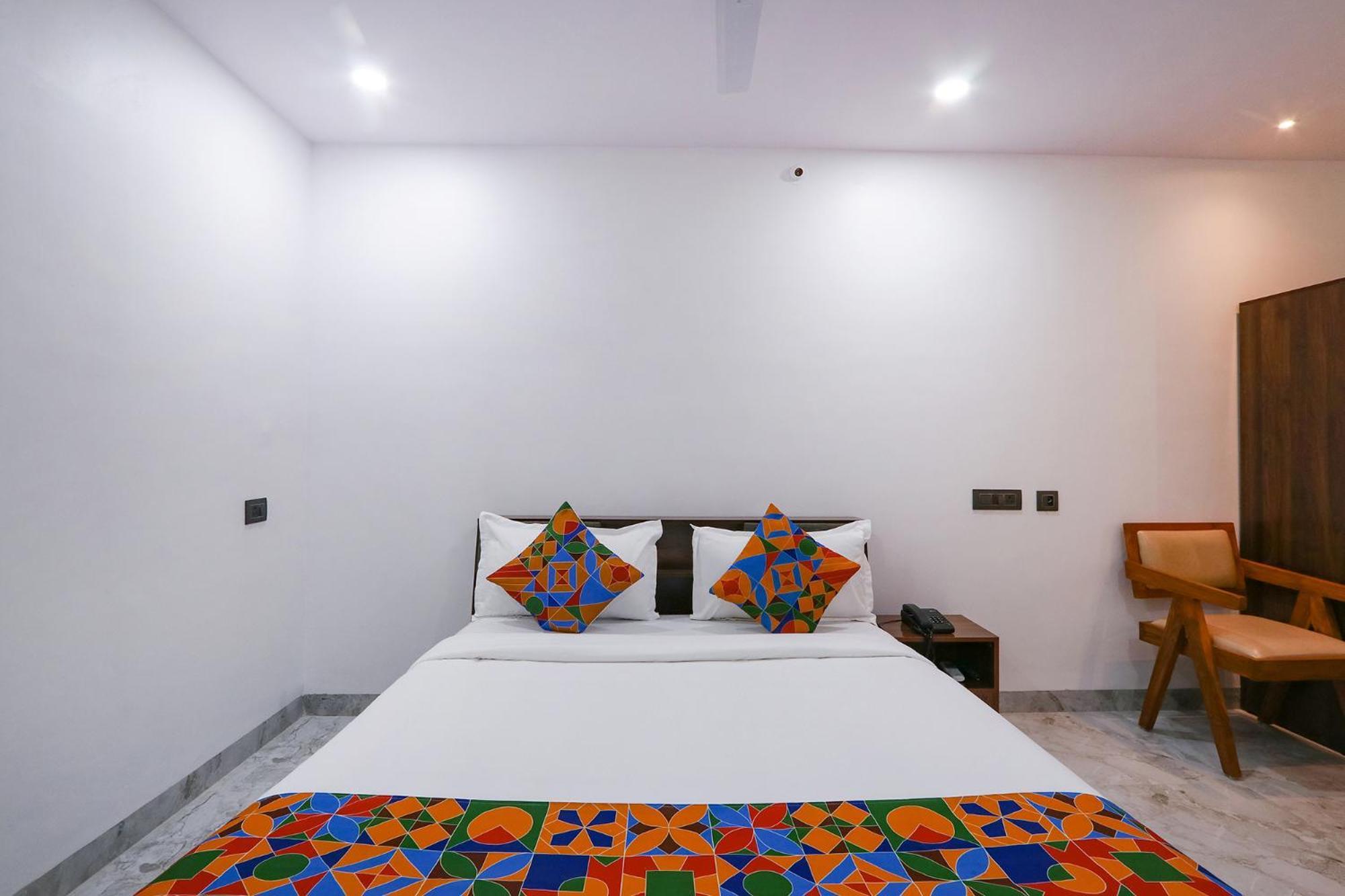Fabhotel Rk Residency - Nr Sr Nagar Metro Station, Ameerpet Hyderabad Exterior photo