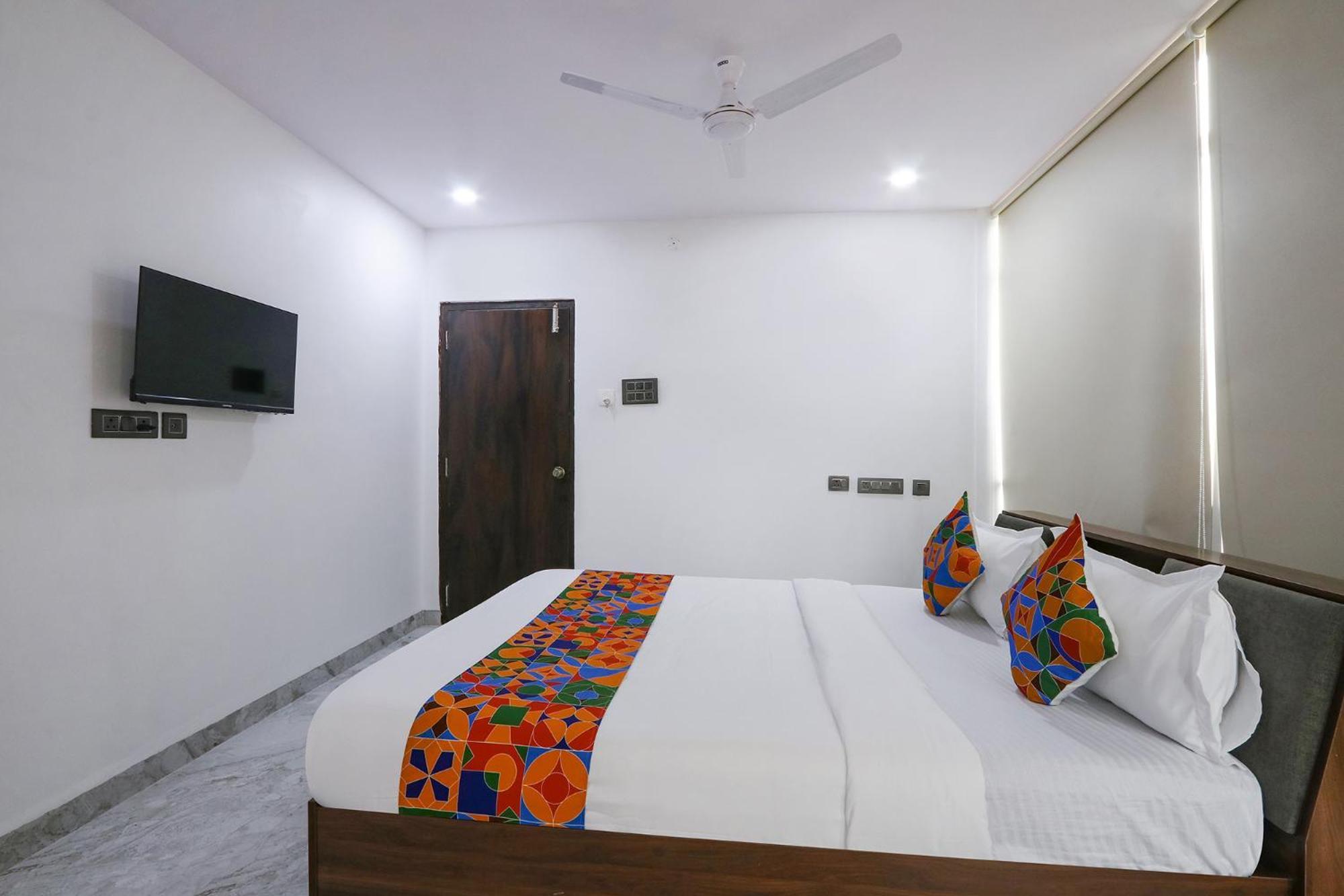Fabhotel Rk Residency - Nr Sr Nagar Metro Station, Ameerpet Hyderabad Exterior photo