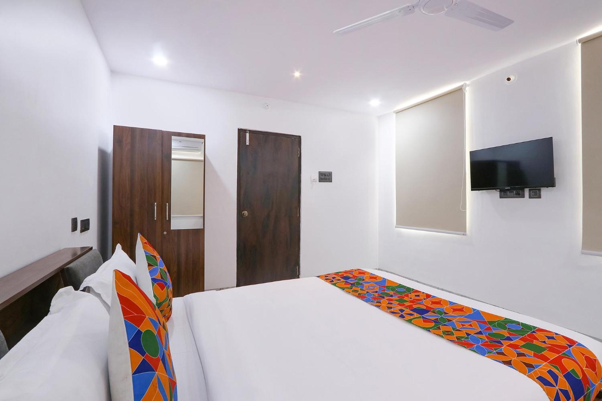 Fabhotel Rk Residency - Nr Sr Nagar Metro Station, Ameerpet Hyderabad Exterior photo